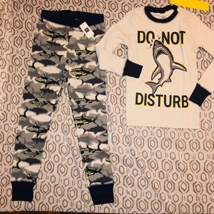 2 pairs of Gap kids 2 piece pj sets size 8